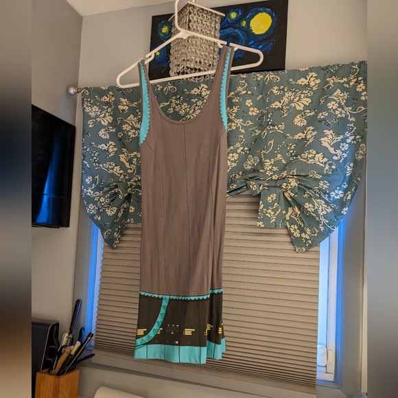 Hatsune Miku dress - Picture 2 of 4